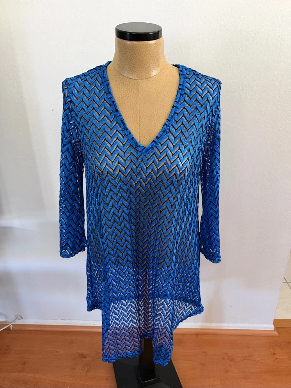 Elif by Jordan Taylor V-Neck Cover-up